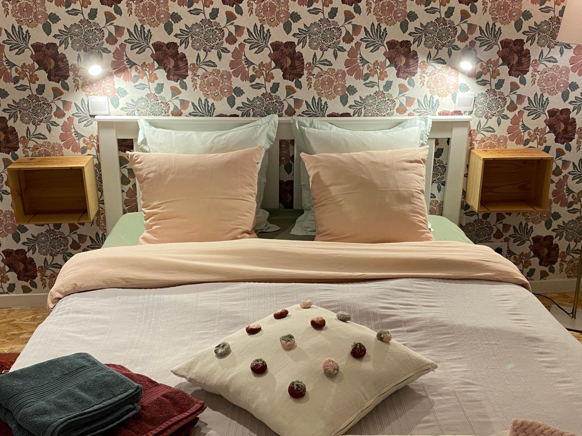 Chambre D'Hotes Les 3 Cochons D'Olt アルカンバル エクステリア 写真