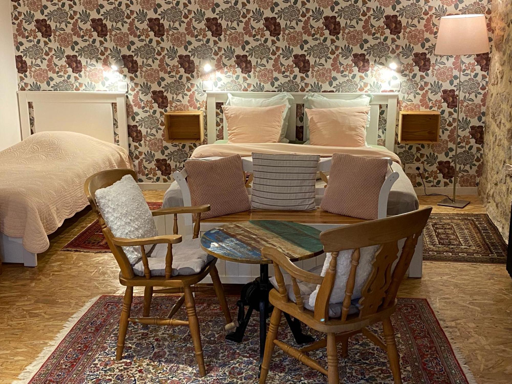 Chambre D'Hotes Les 3 Cochons D'Olt アルカンバル エクステリア 写真